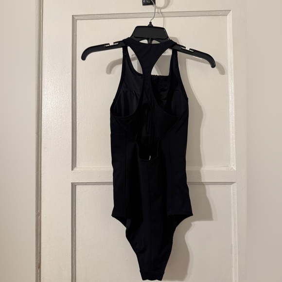 Fabletics High Tide Zip-Front One-Piece Swimsuit Medium NWT - Picture 5 of 6